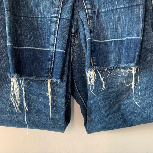 Blank NYC The Reade Crop Mid Rise Distressed Skinny Jeans Women's Size 29 - Picture 3 of 8